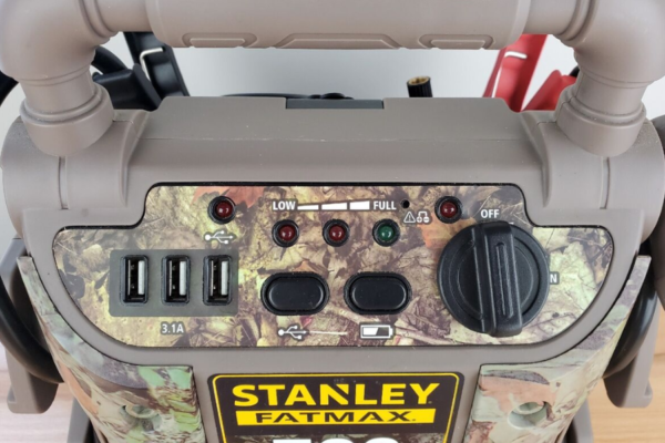 bear hollow supply stanley 700 amp jump starter